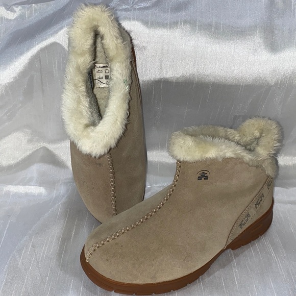 COPY - Kamik Jemma Waterproof Women’s Boots (8) - Picture 1 of 9